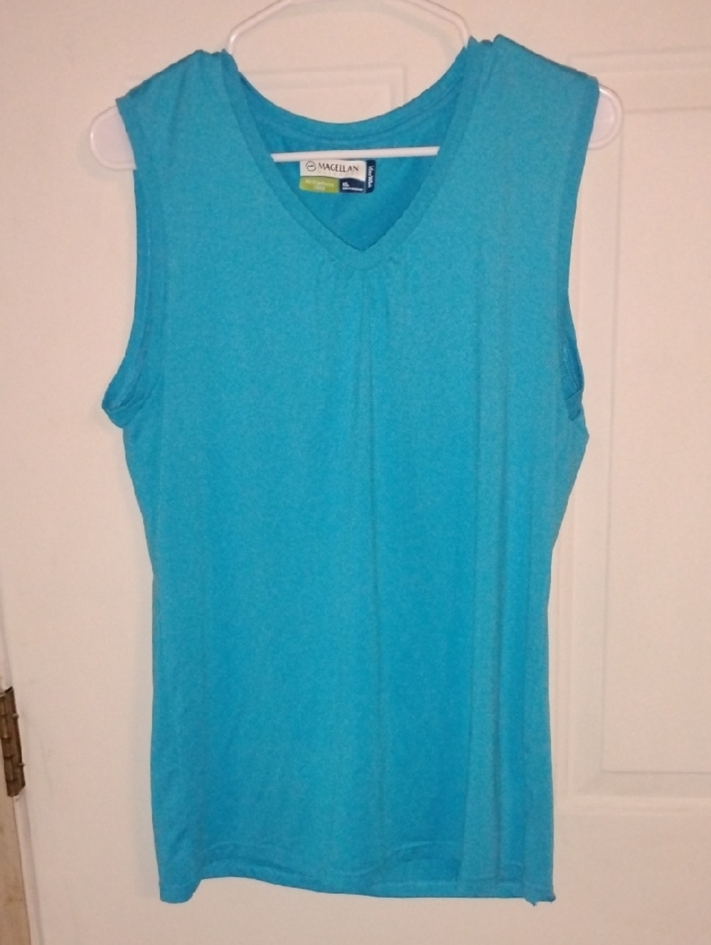 Magellan Outdoors Women's Sleeveless V-Neck Tank Top - Bright Turquoise